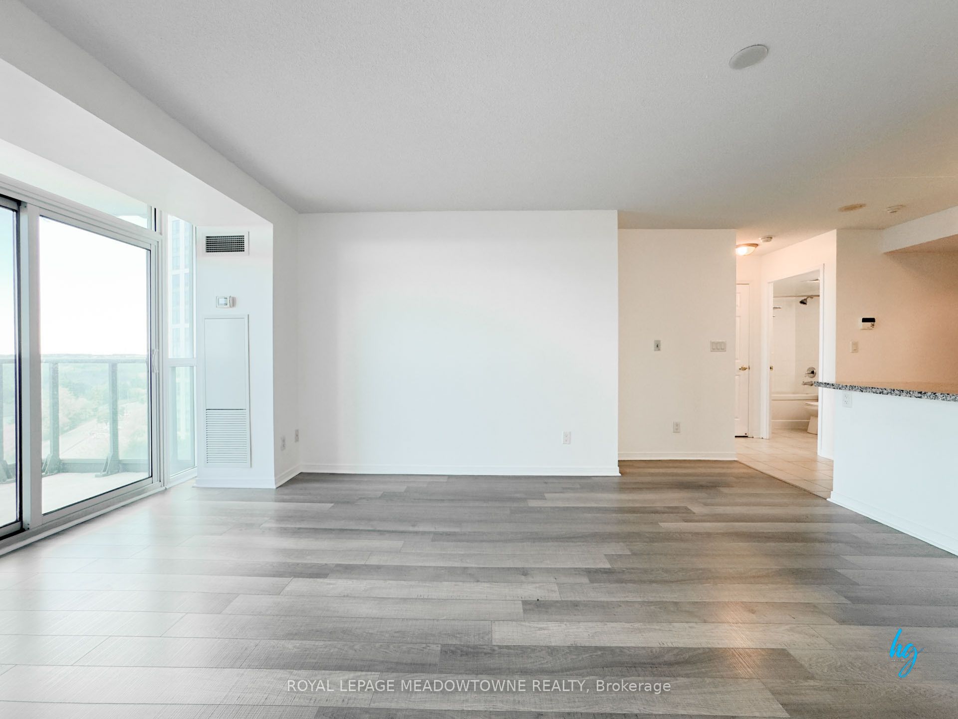 4900 Glen Erin Drive 905