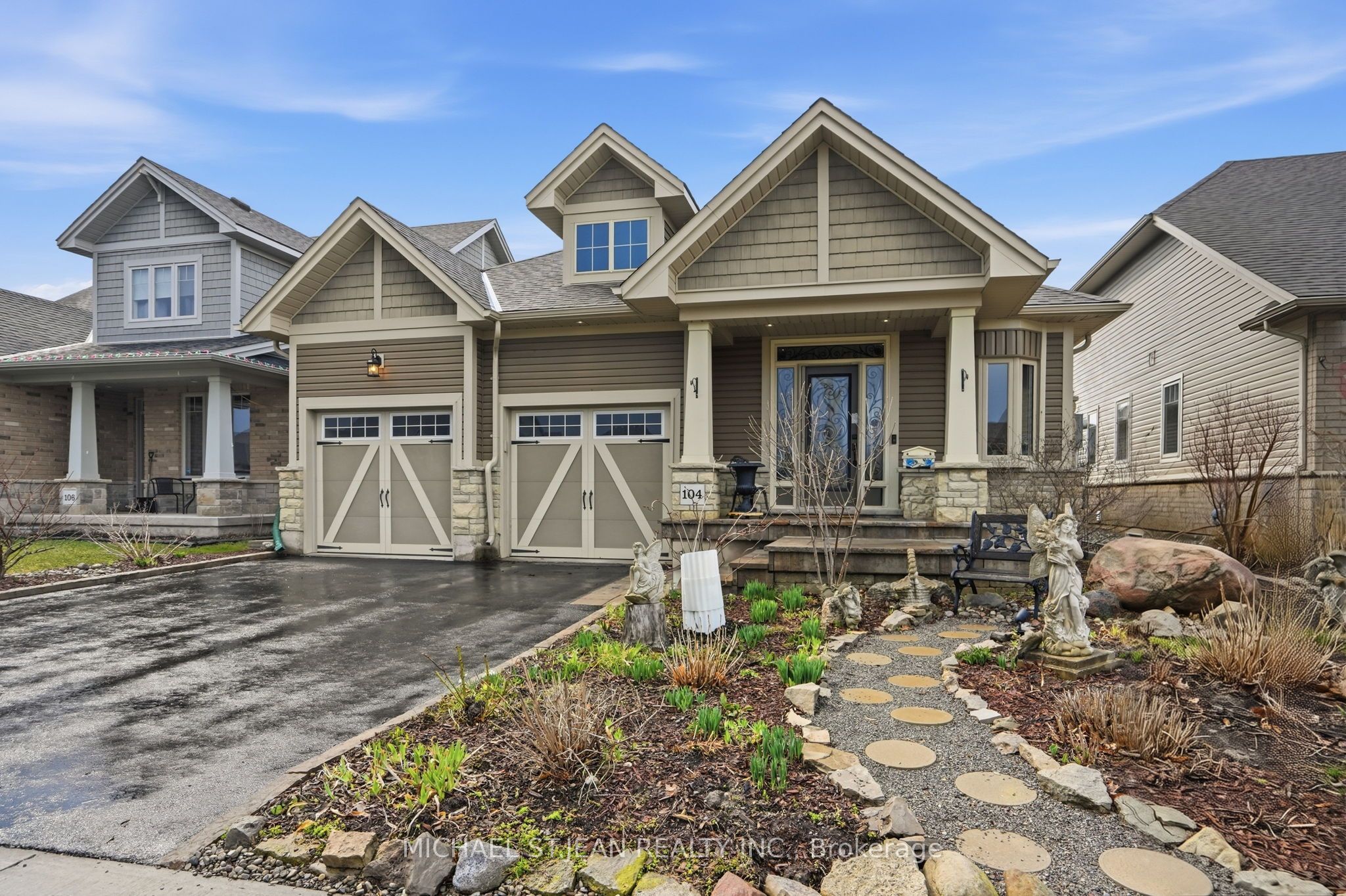 104 Anastasia Boulevard