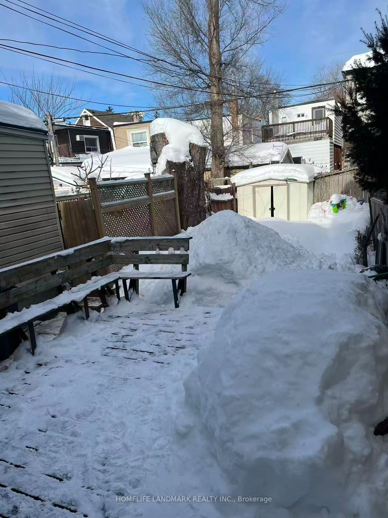 16 Queensdale Avenue