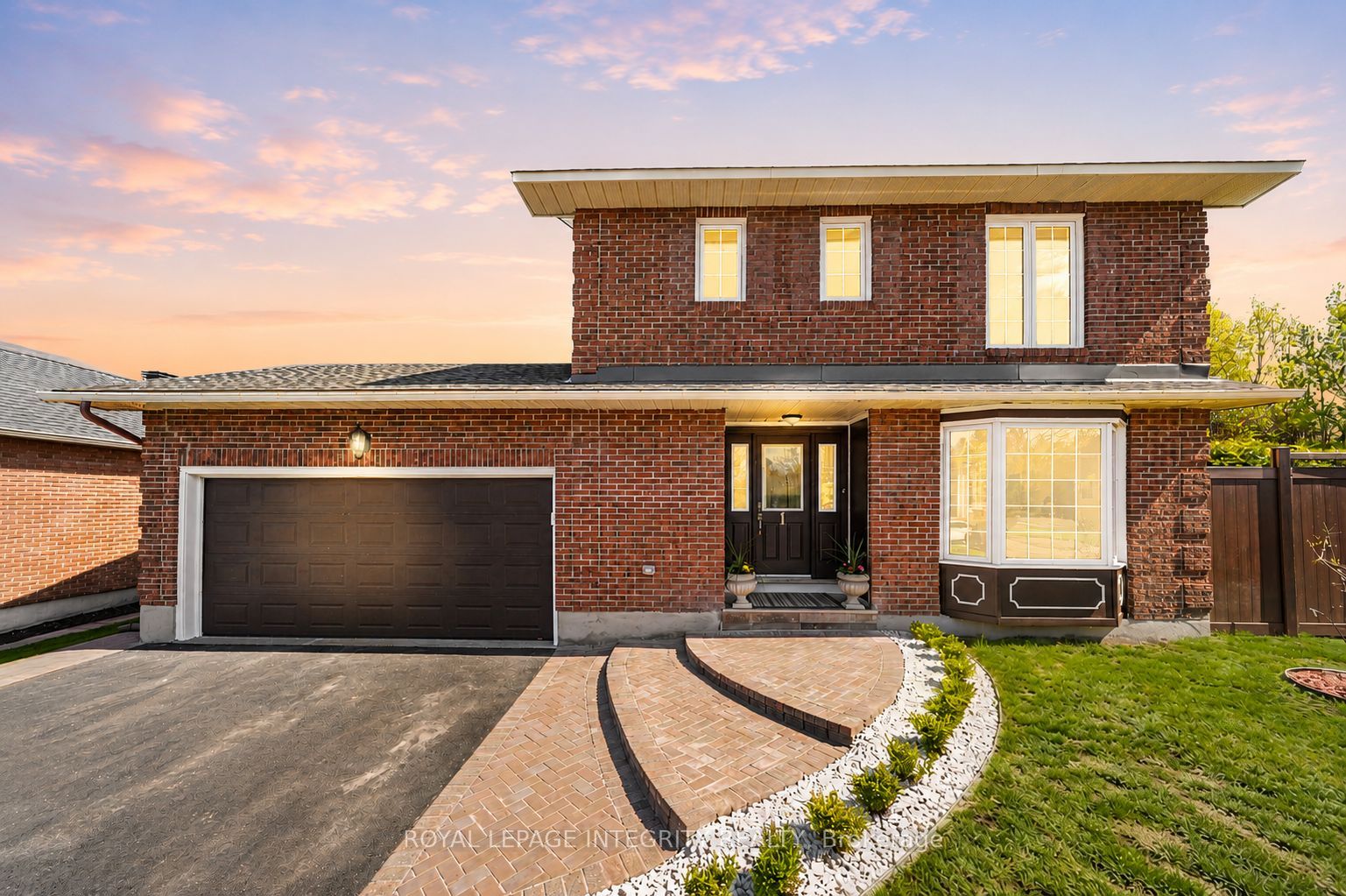 Photo 1 of 35 — 1 Elderwood Trail, Stittsville - Munster - Richmond, ON K2S 1C9