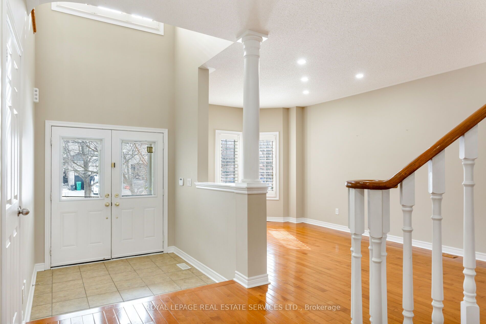 3137 Countess Crescent