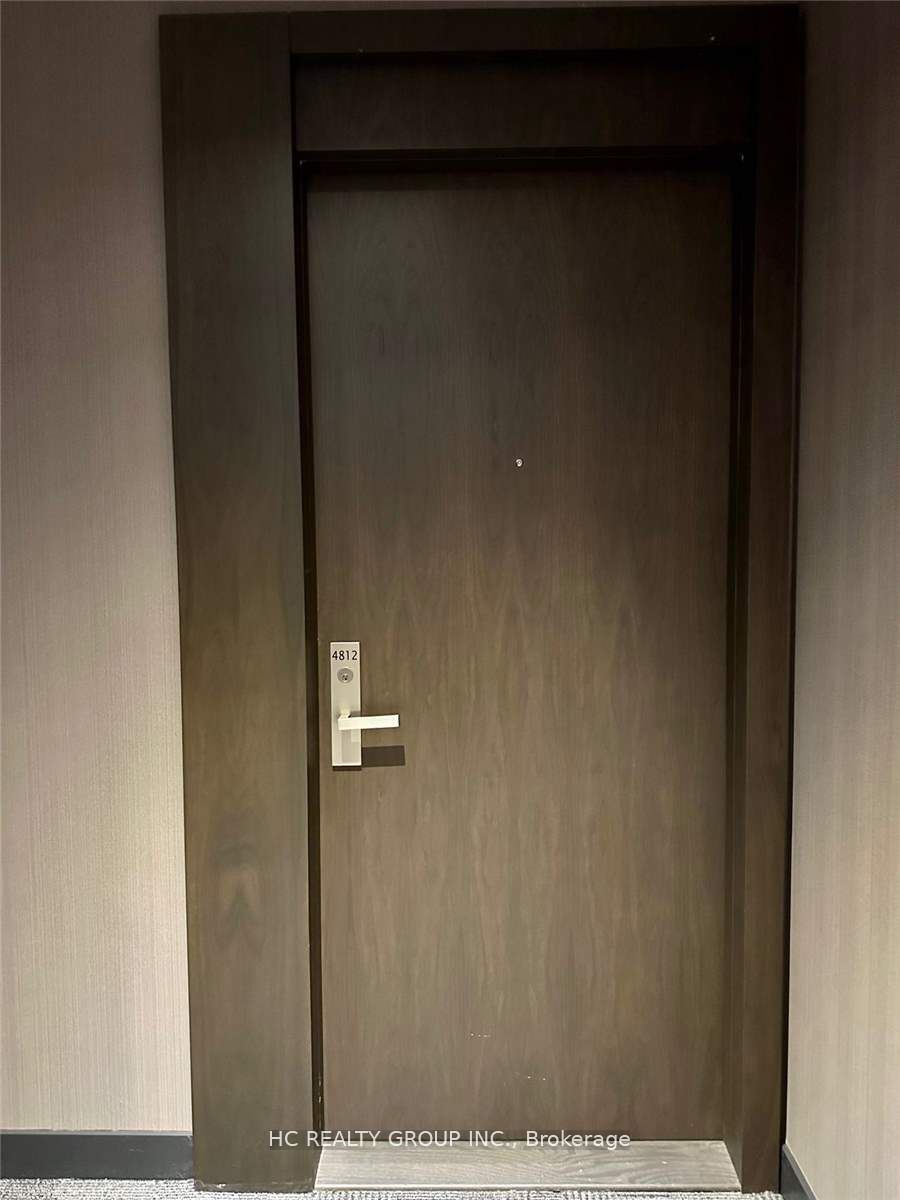 1 Yorkville Avenue 4812