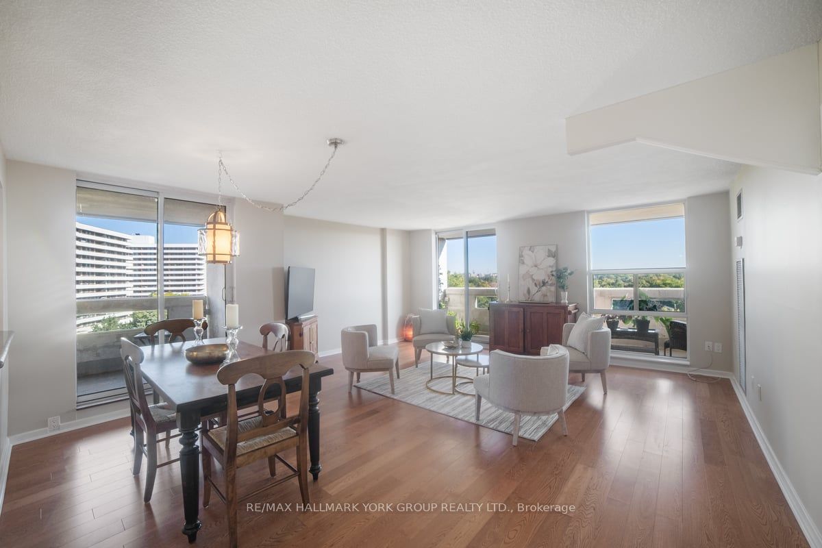 50 Inverlochy Boulevard 810