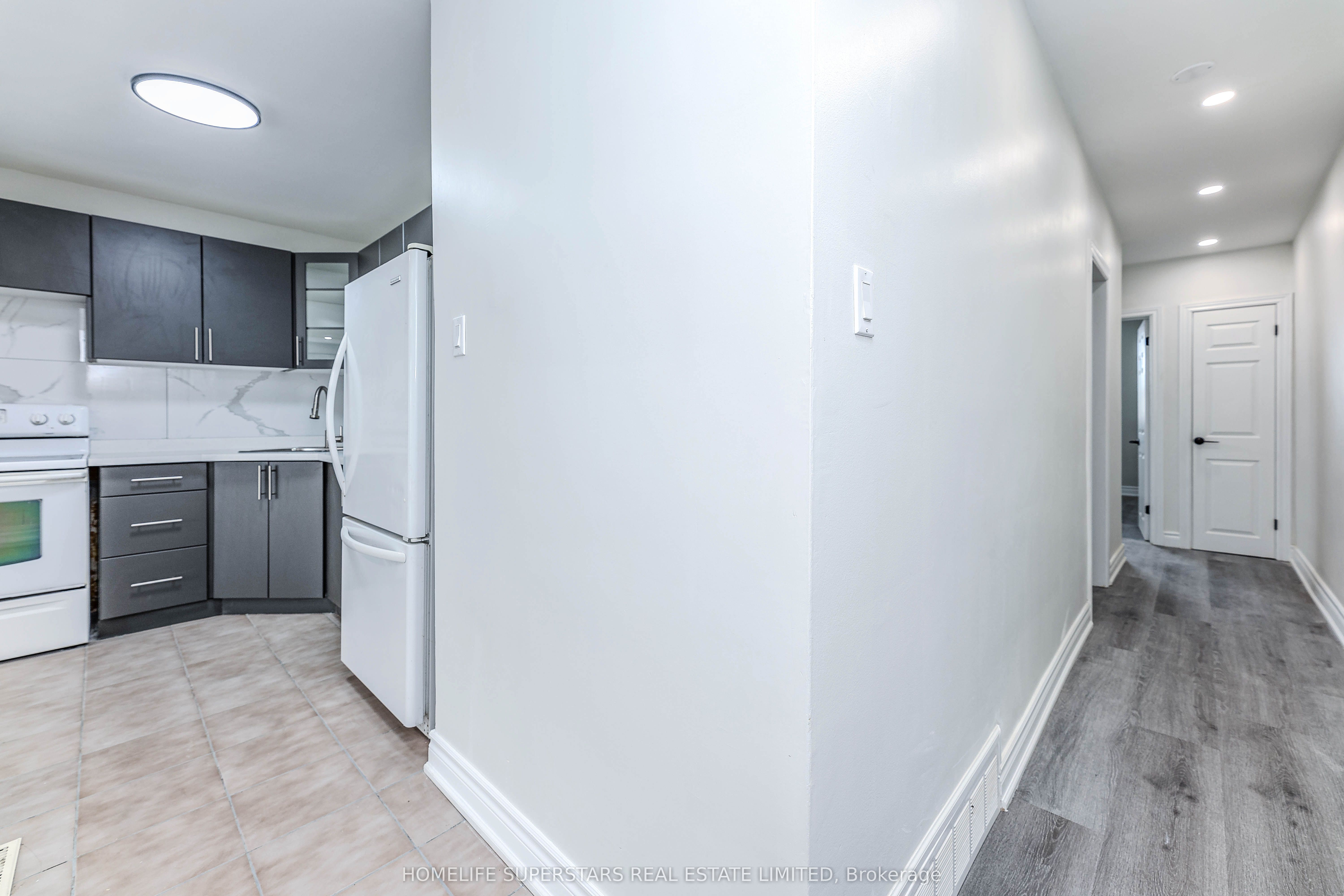 1164 The Queensway N/A A