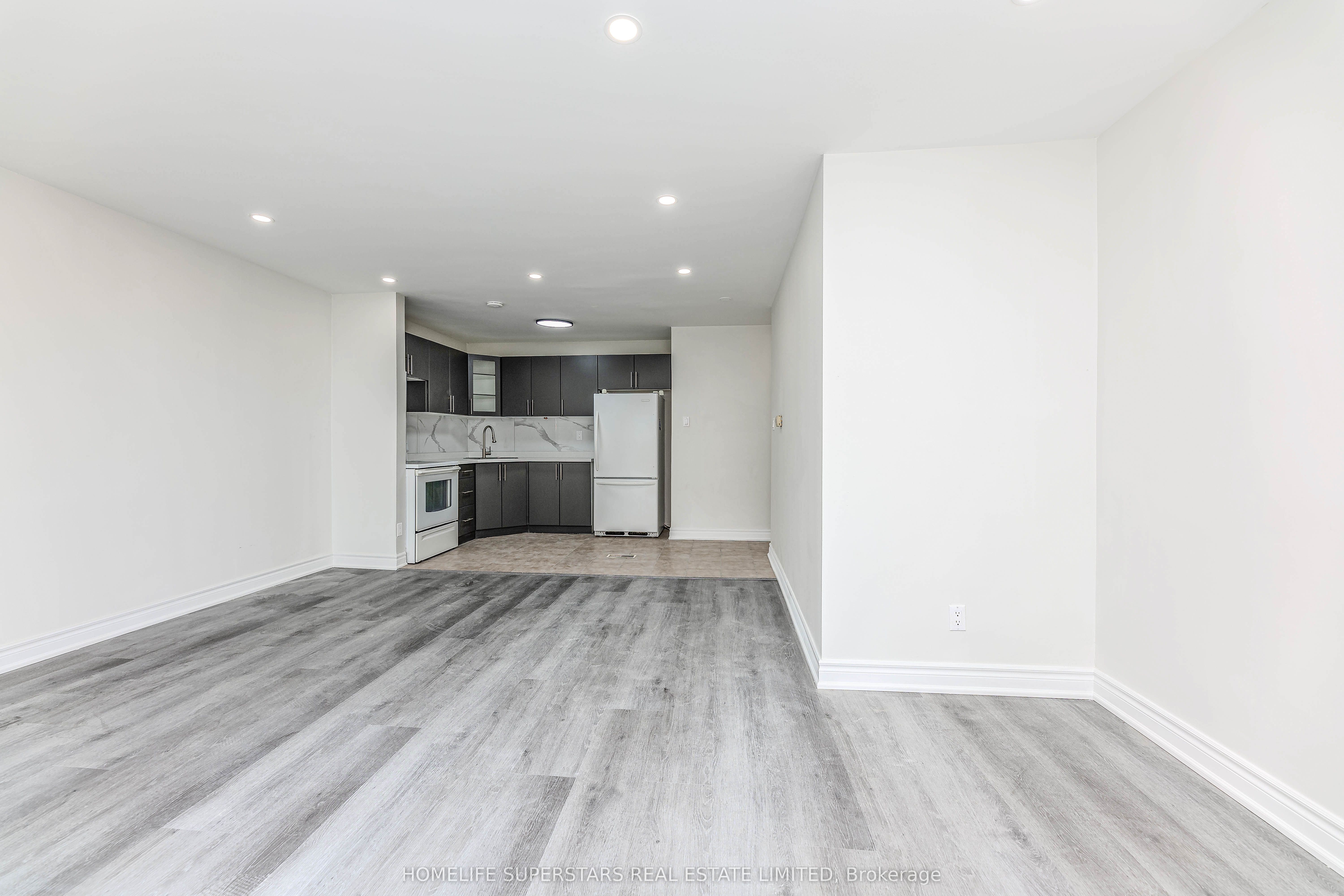 1164 The Queensway N/A A