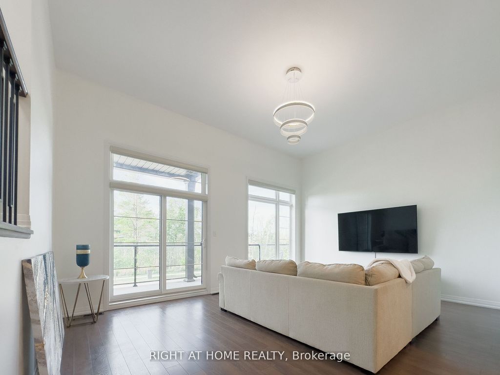 Photo of 8 Greenwich Street, Barrie, ON L4N 7R1 (MLS # S12832278)