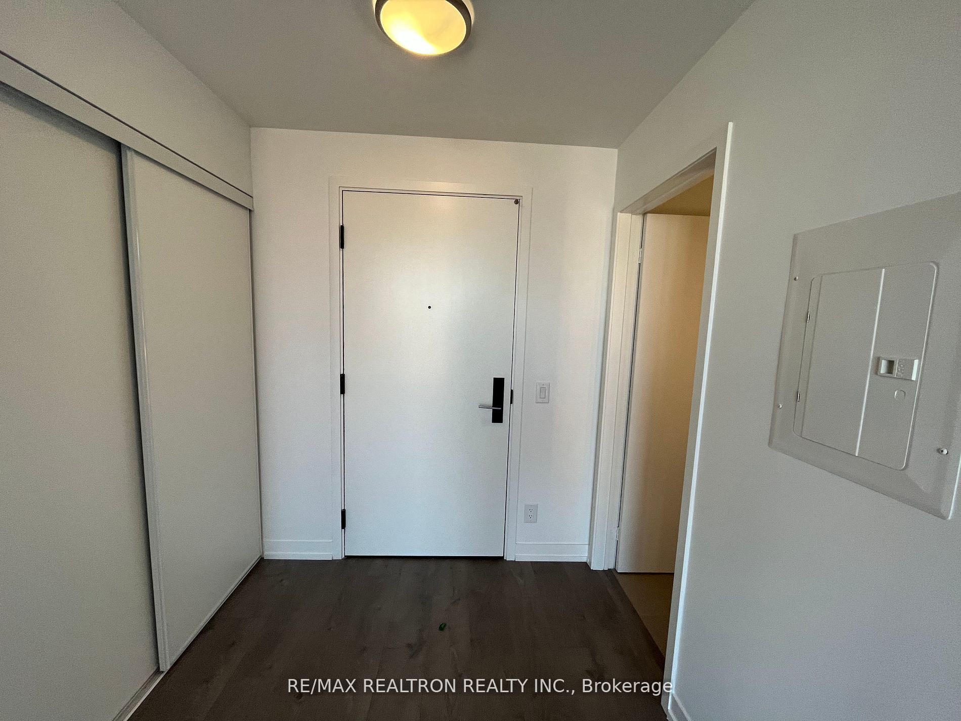 270 Dufferin Street 602