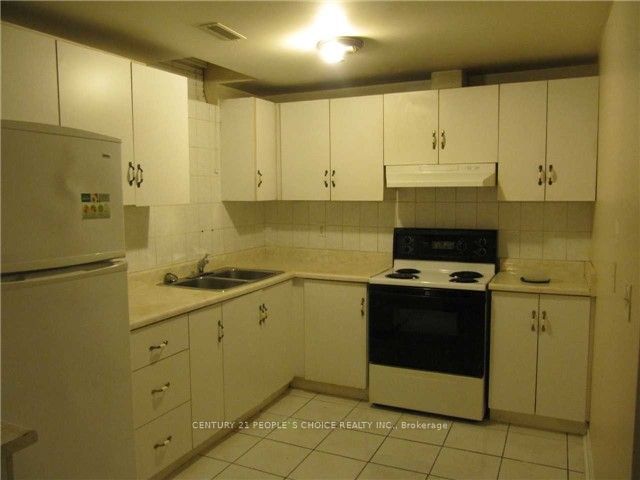 33 Kingsplate Crescent