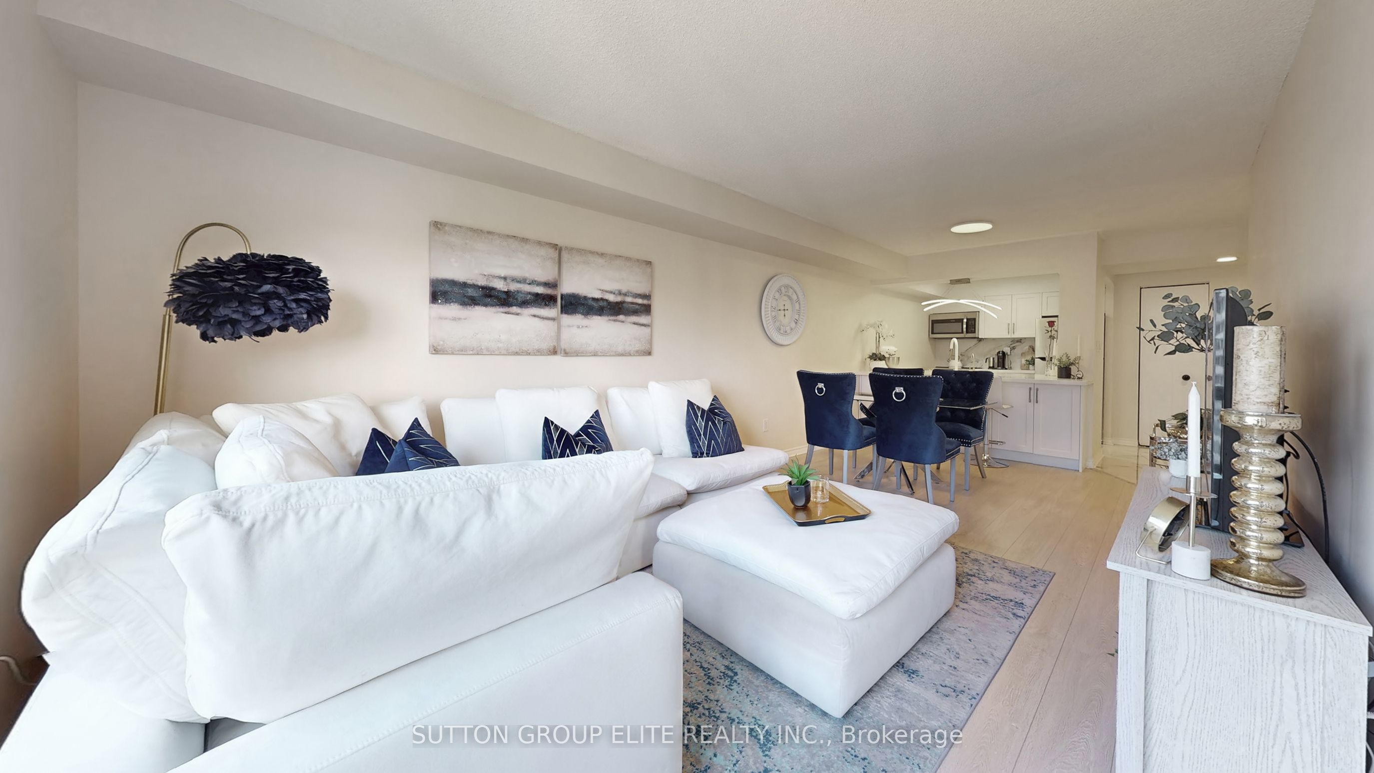 3 Hickory Tree Road 1707