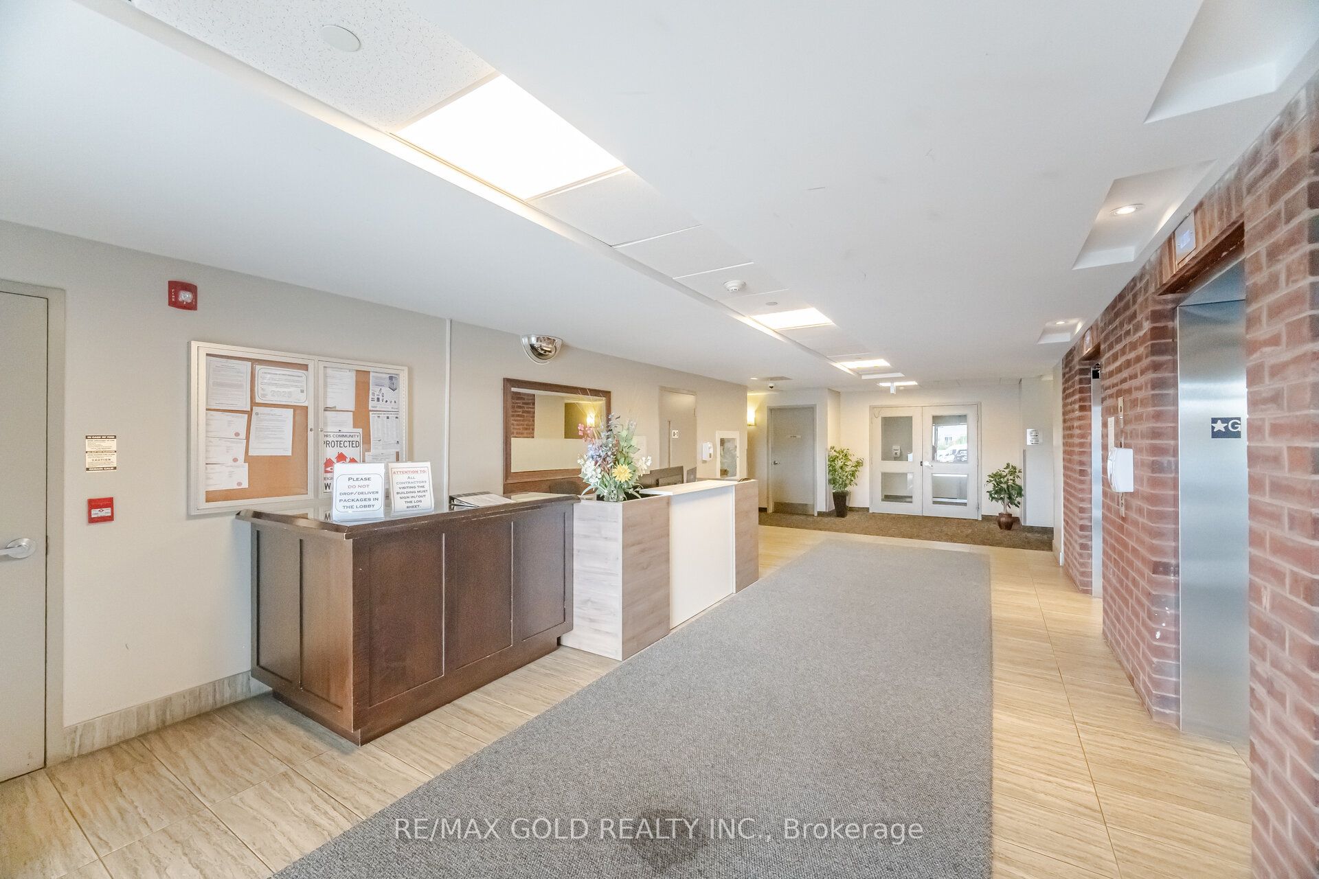 7325 Markham Road 715