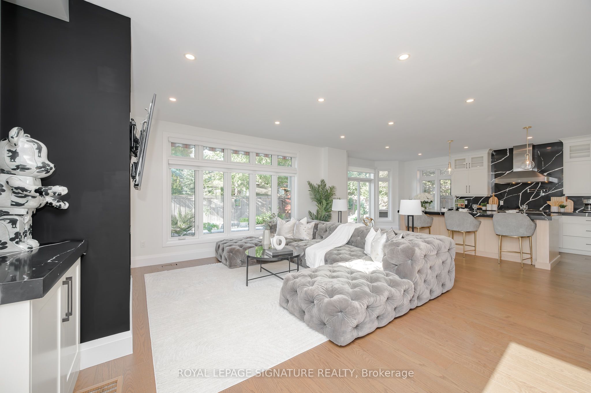 2324 Hilltop Lane