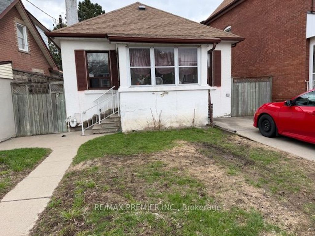 Photo of 7 Florence Crescent, Toronto, ON N6N 4E3 (MLS # W13044642)