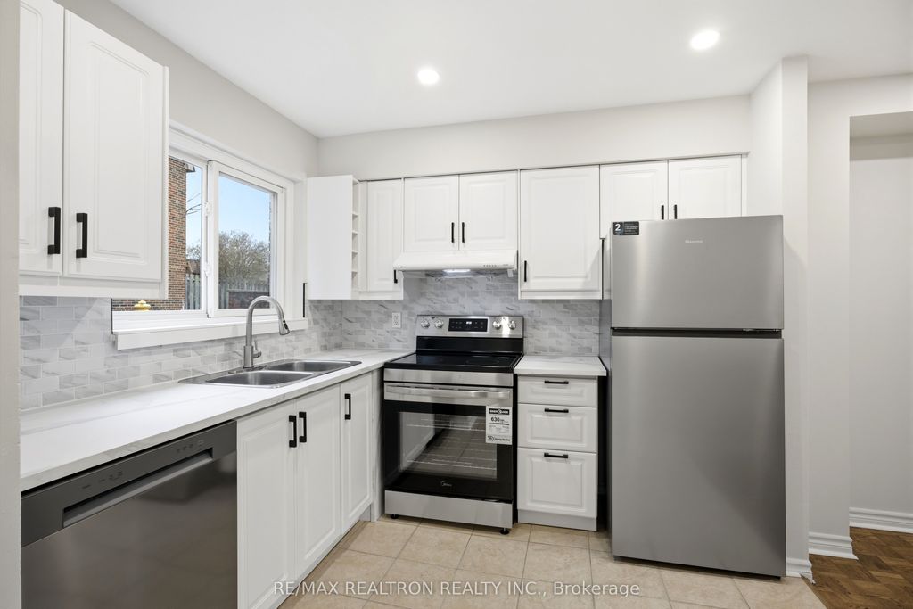 Photo of 57 Godstone Road #112, Toronto, ON M2J 3C8 (MLS # C13094080)