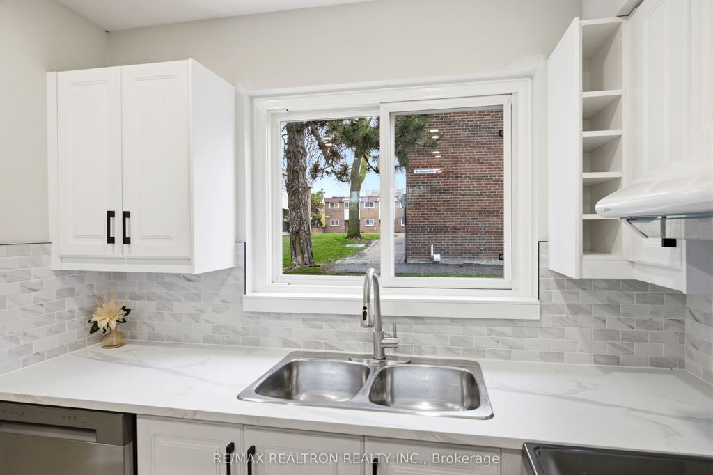 Photo of 57 Godstone Road #112, Toronto, ON M2J 3C8 (MLS # C13094080)