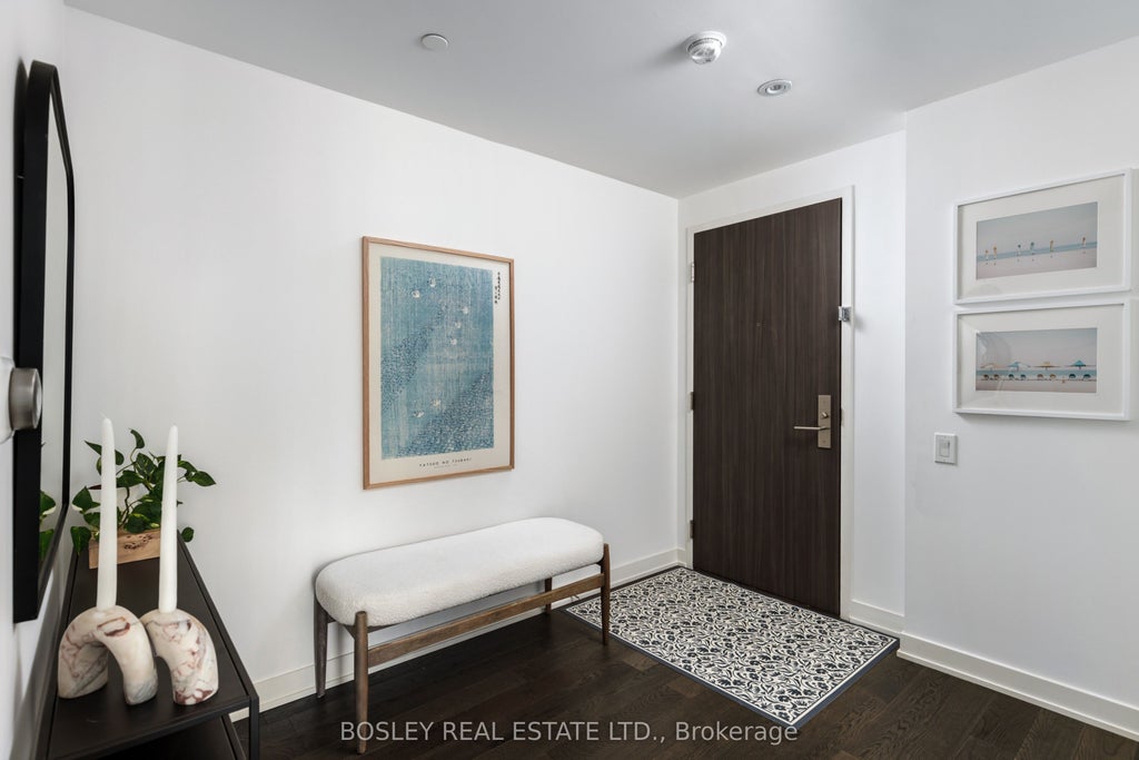 Photo of 185 Roehampton Avenue #1702, Toronto, ON M4P 0C6 (MLS # C13818592)