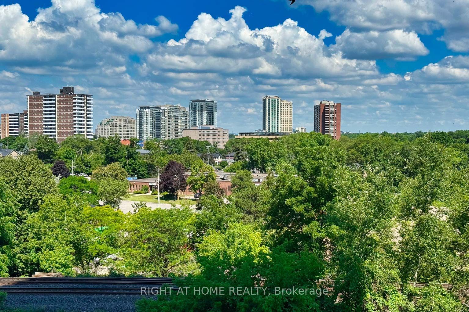 255 Village Green Square 606