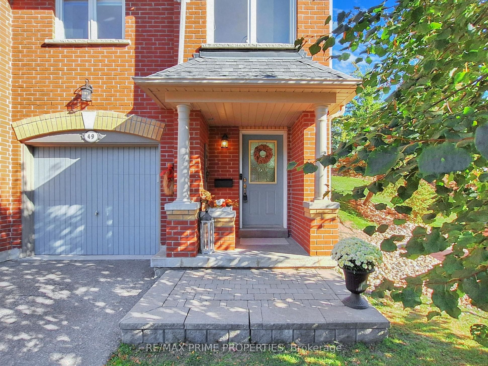 49 Marmill Way