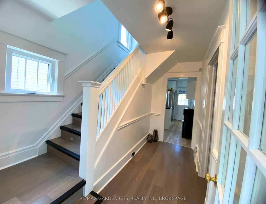 Photo of 243 Geneva Street, St. Catharines, ON L2R 4R2 (MLS # X12859458)