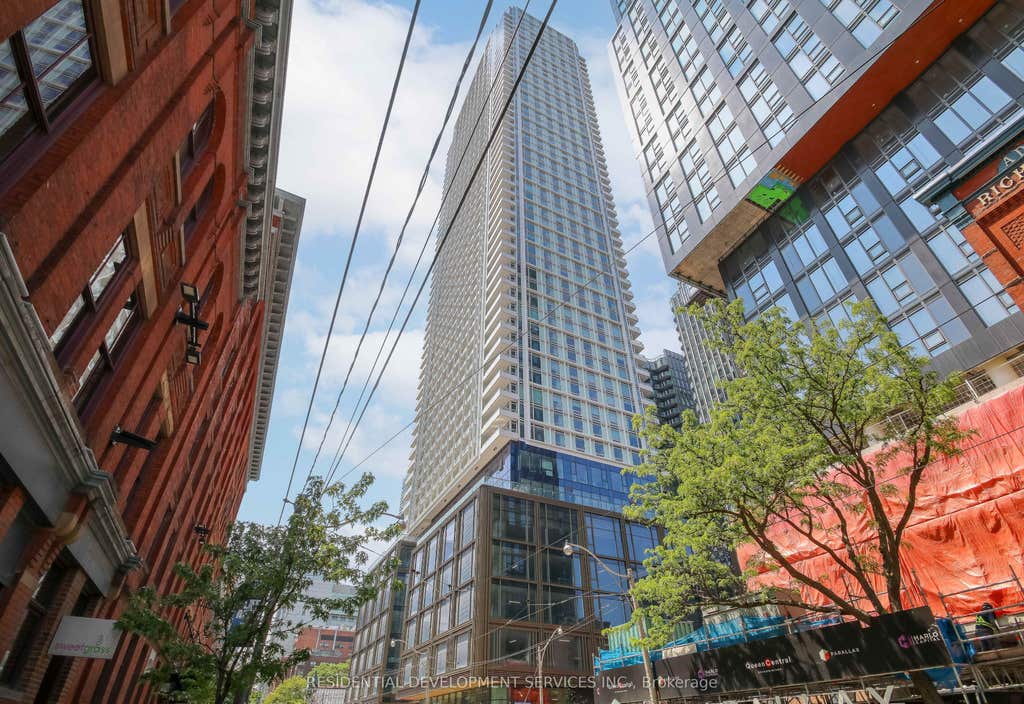 Photo of 88 Queen Street #815, Toronto, ON M5C 0B6 (MLS # C13603212)