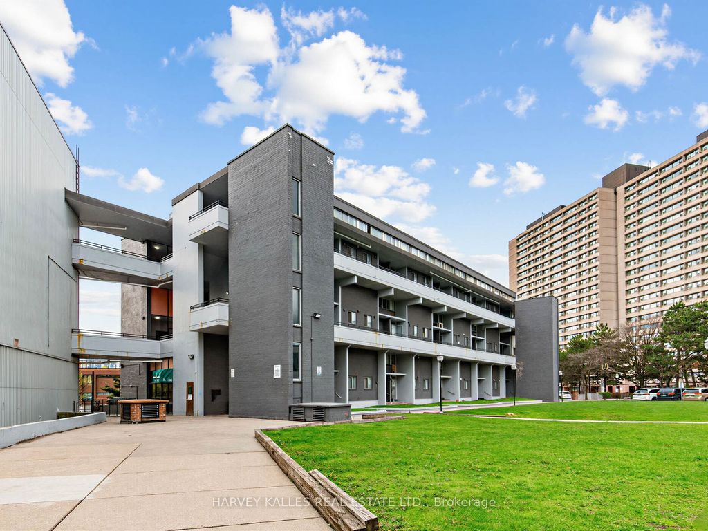 Photo of 55 Sunny Glenway #310, Toronto, ON M3C 2Z5 (MLS # C13115692)