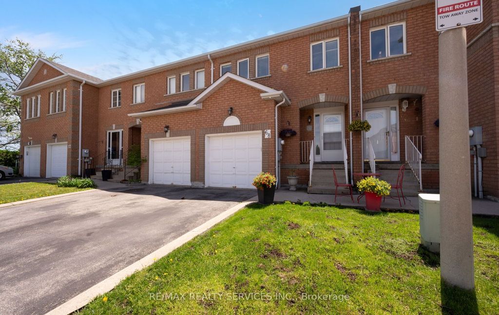 Photo of 200 Cresthaven Road #68, Brampton, ON L7A 1J5 (MLS # W13159670)