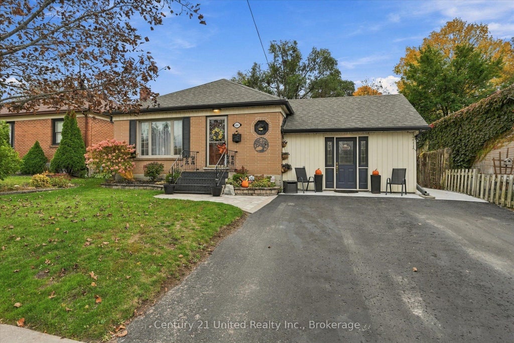 Photo of 151 Elizabeth Avenue, Peterborough, ON K9H 5E2 (MLS # X14081492)