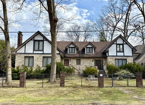 2123 Gordon Drive Mississauga ON L5B 1S6