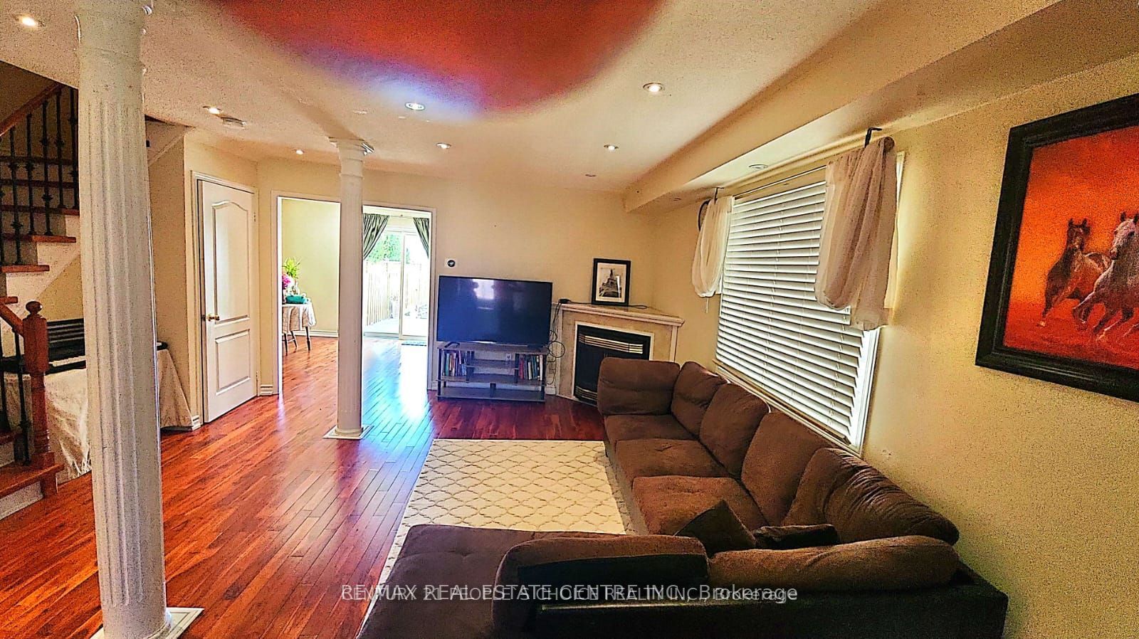 717 Dolly Bird Lane