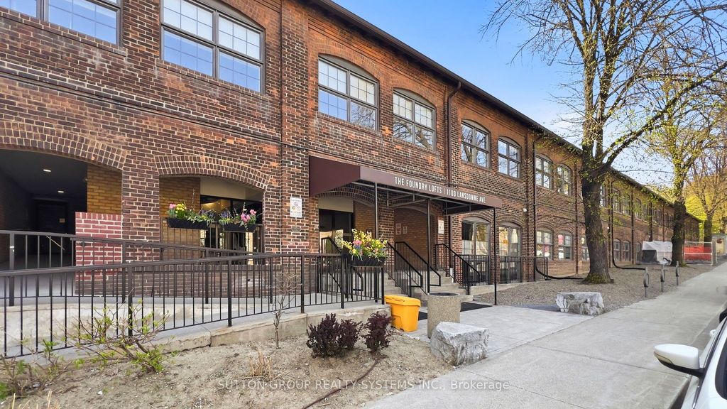 Photo of 1100 Landsdowne Avenue #332, Toronto, ON M6H 4K1 (MLS # W13087968)