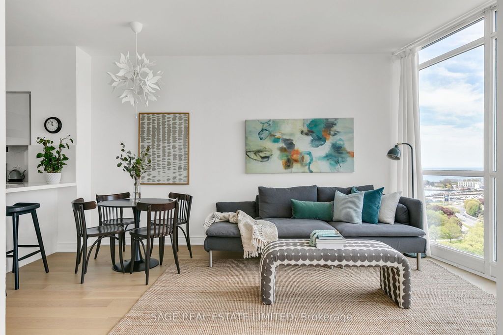 Photo of 219 Fort York Boulevard #2310, Toronto, ON M5V 1B1 (MLS # C12428350)
