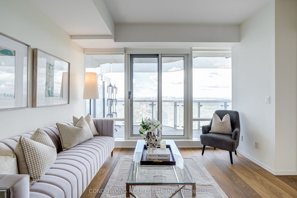 Photo of 1 Bloor Street E #4710, Toronto, ON M4W 1A9 (MLS # C13786956)