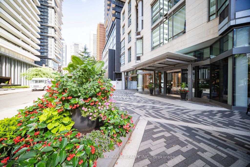 Photo of 45 Charles Street E #5202, Toronto, ON M4Y 0B8 (MLS # C12272579)