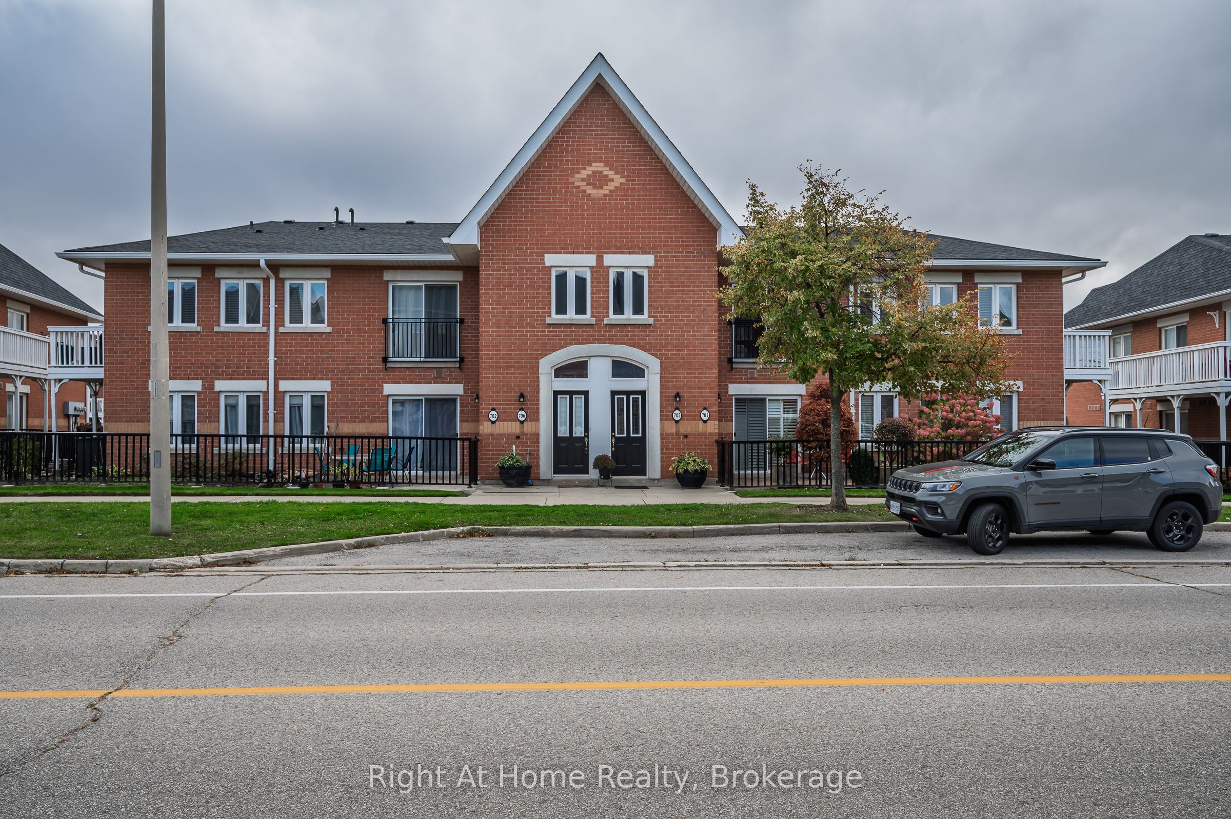 1701 Lampman Avenue 706