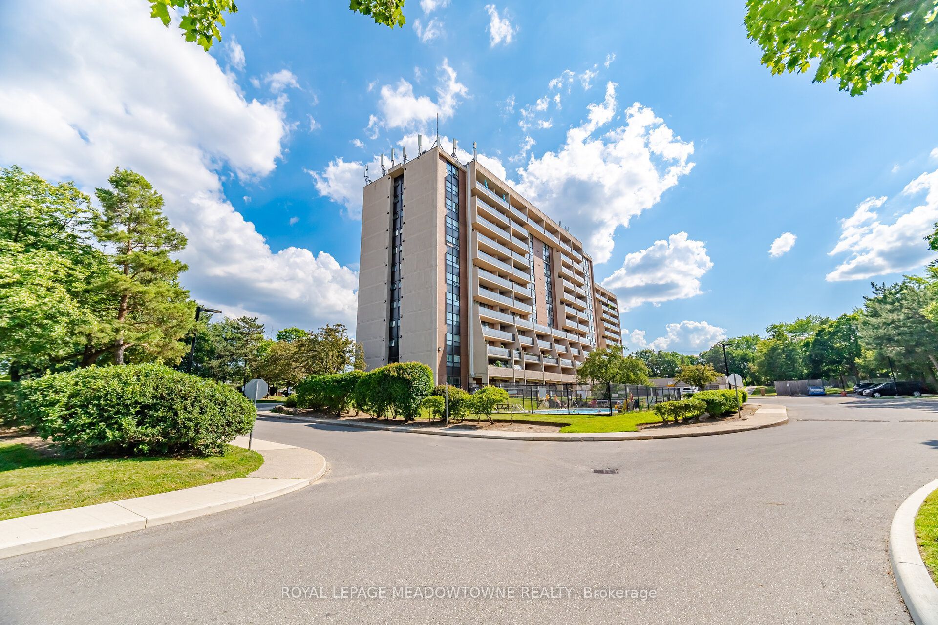 2929 Aquitaine Avenue 501