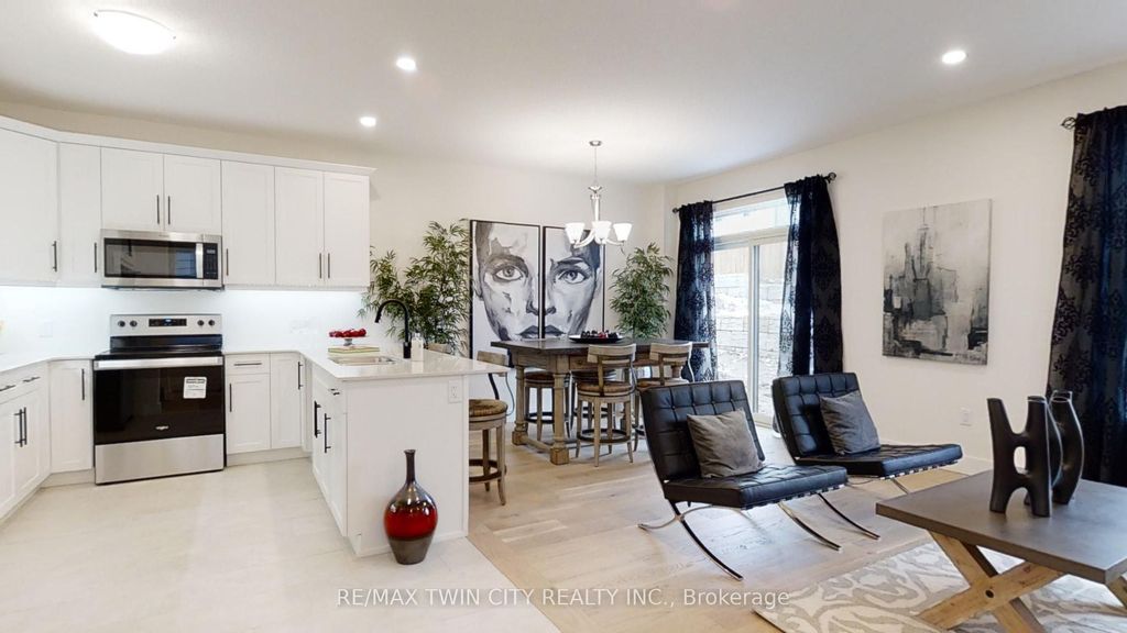 Photo of 62 JULIE Crescent, London South, ON N5X 3X4 (MLS # X12385495)