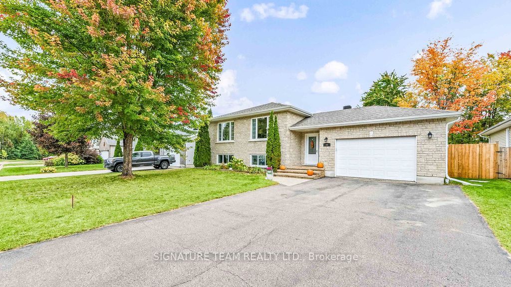 Photo of 31 Cockcroft Crescent, Deep River, ON K0J 1P0 (MLS # X13848410)
