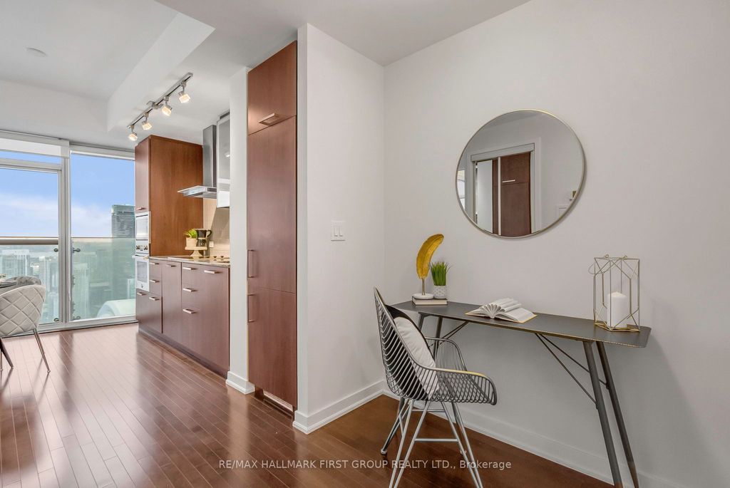 Photo of 12 York Street #5306, Toronto, ON M5J 0A9 (MLS # C12398395)