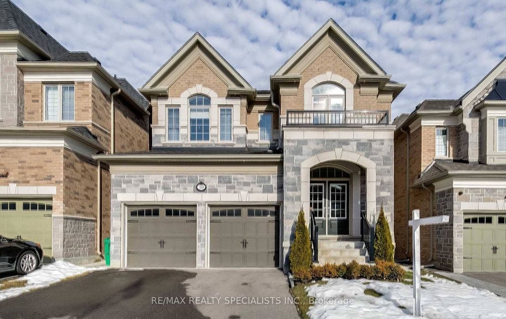 Photo of 19 Dancing Waters Road, Brampton, ON L6Y 6B5 (MLS # W12933768)