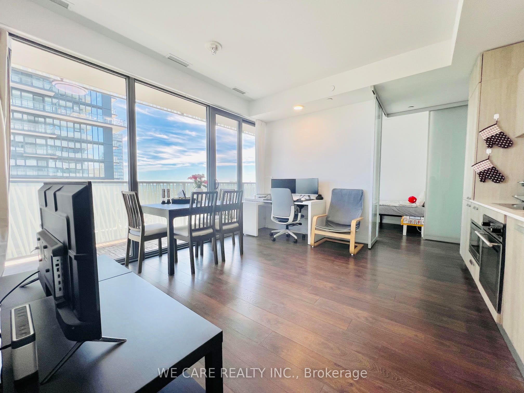 50 Charles Street E 3701