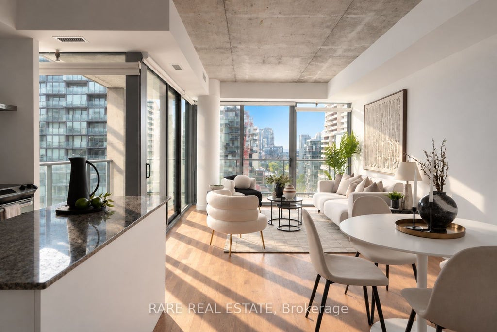 Photo of 95 Bathurst Street #919, Toronto, ON M5V 0H7 (MLS # C13787180)