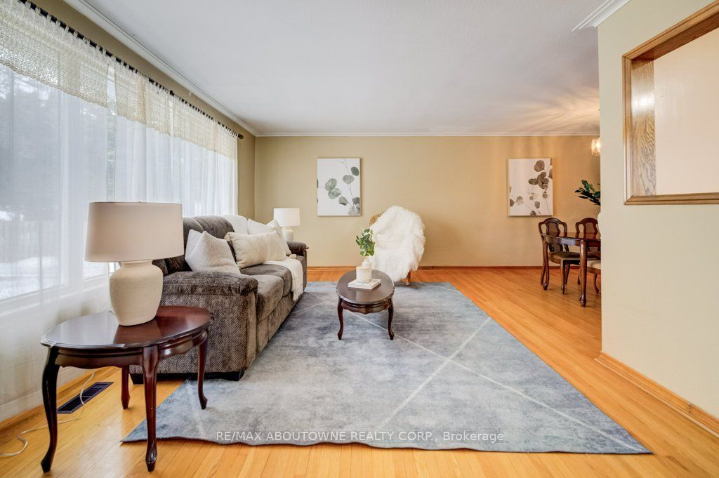 Photo of 1245 Tyneburn Crescent, Mississauga, ON L4X 1P4 (MLS # W12804848)