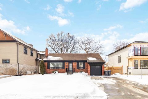 2046 Redan Drive Main Mississauga ON L4Y 1N8