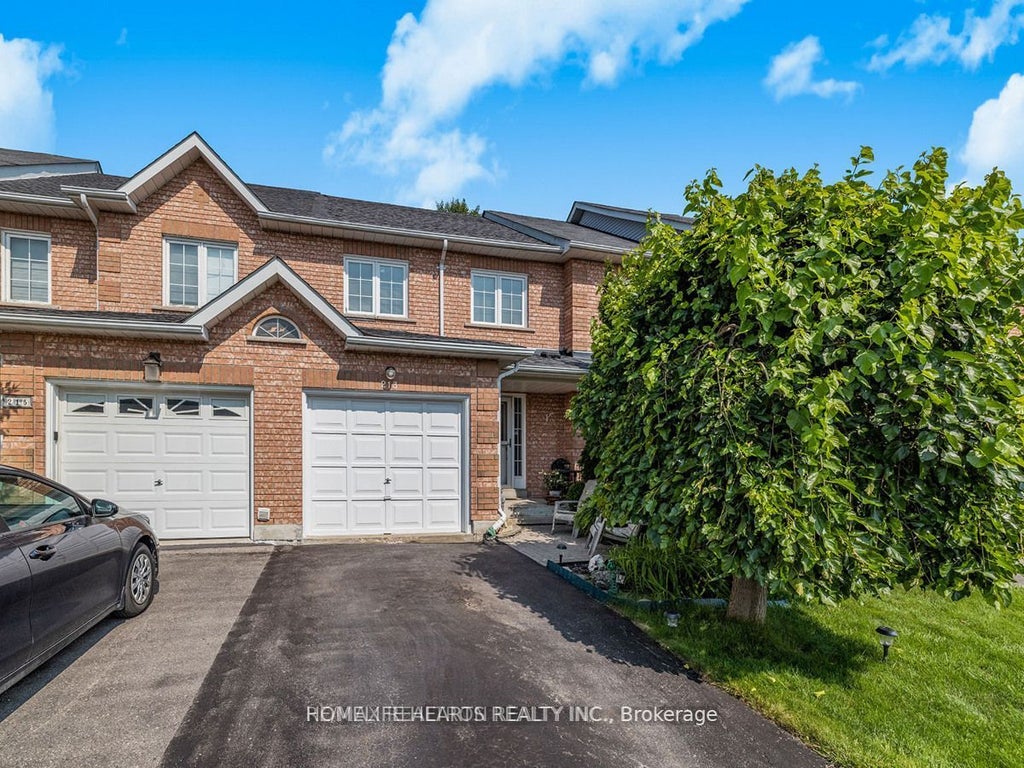 Photo of 213 Park Drive, Whitchurch-Stouffville, ON L4A 1J8 (MLS # N13724514)