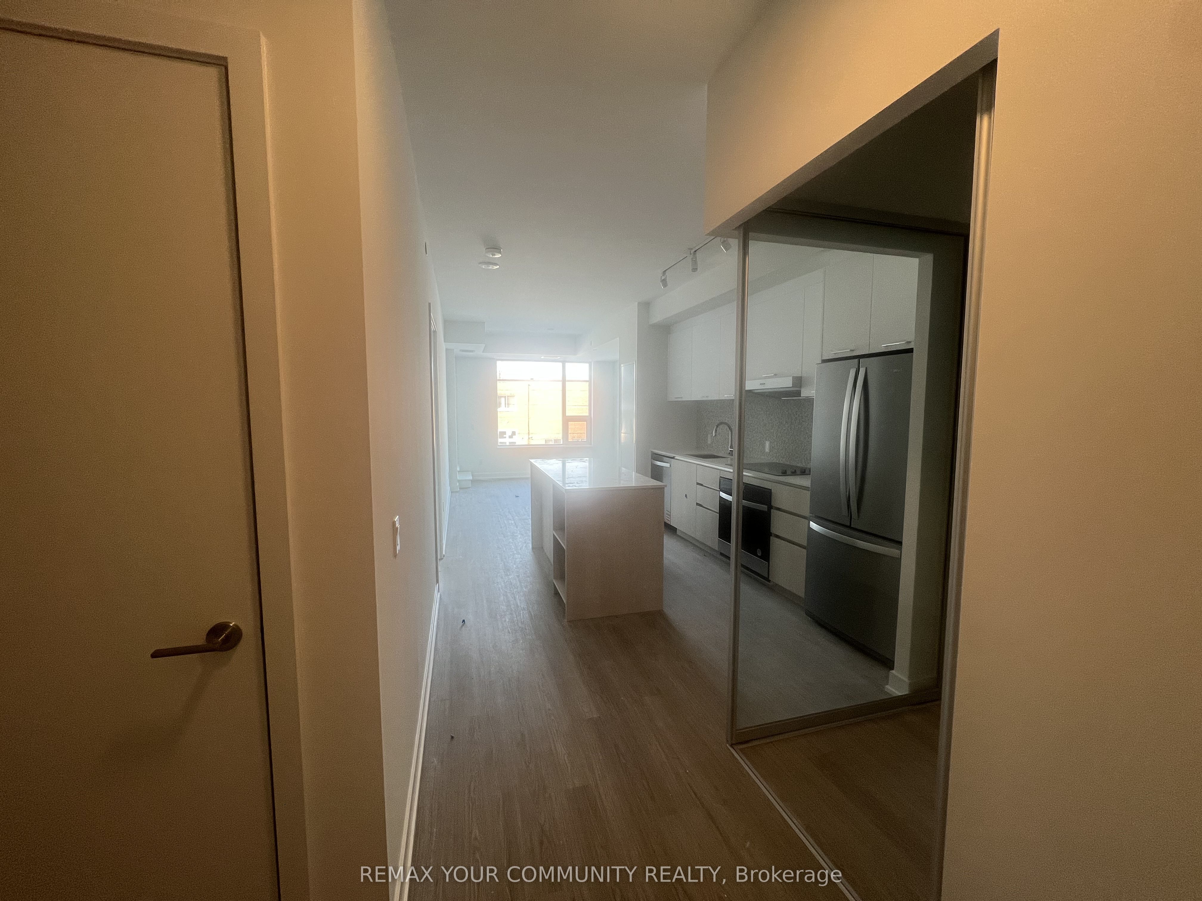 8188 Yonge Street 207