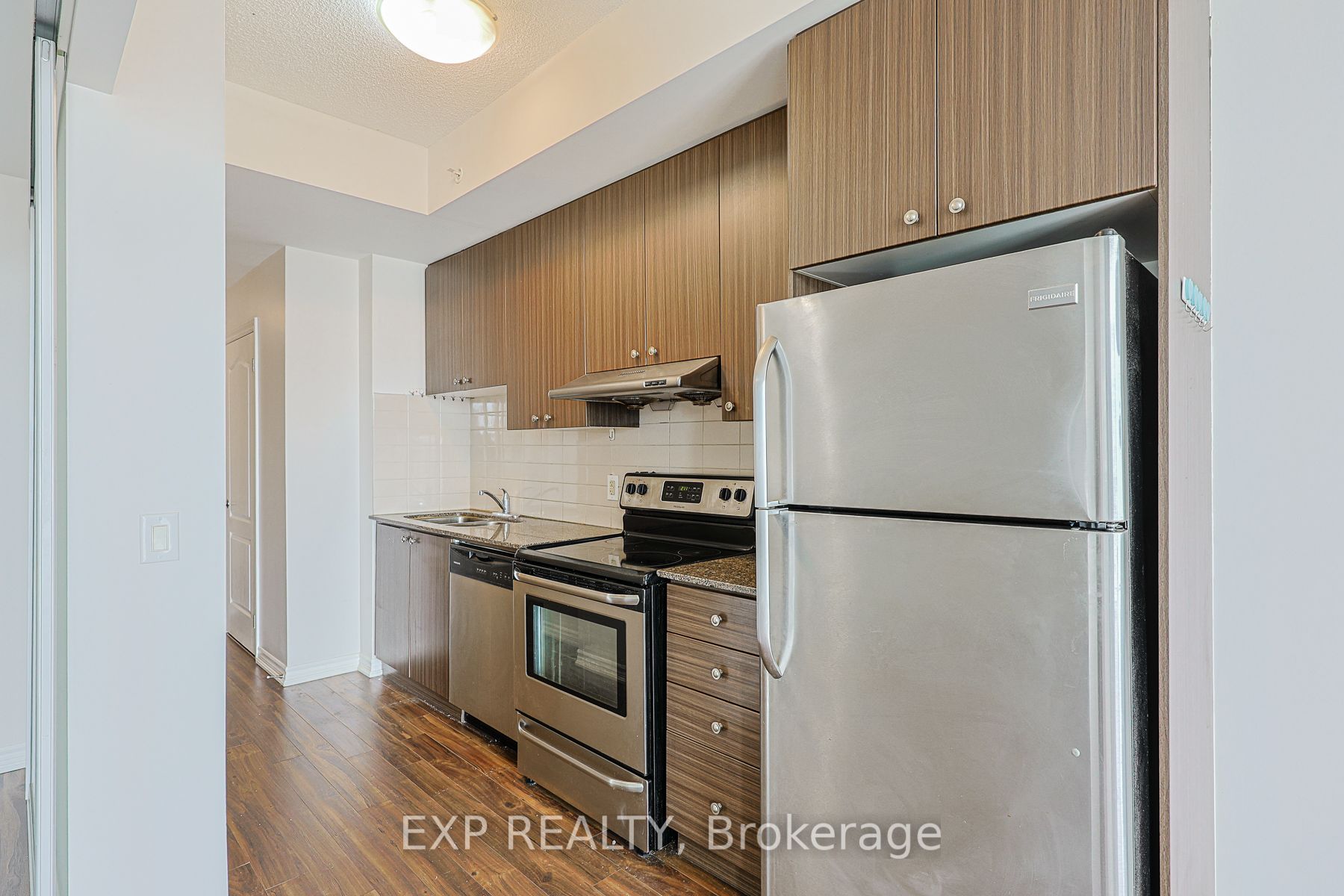 8323 Kennedy Road 323