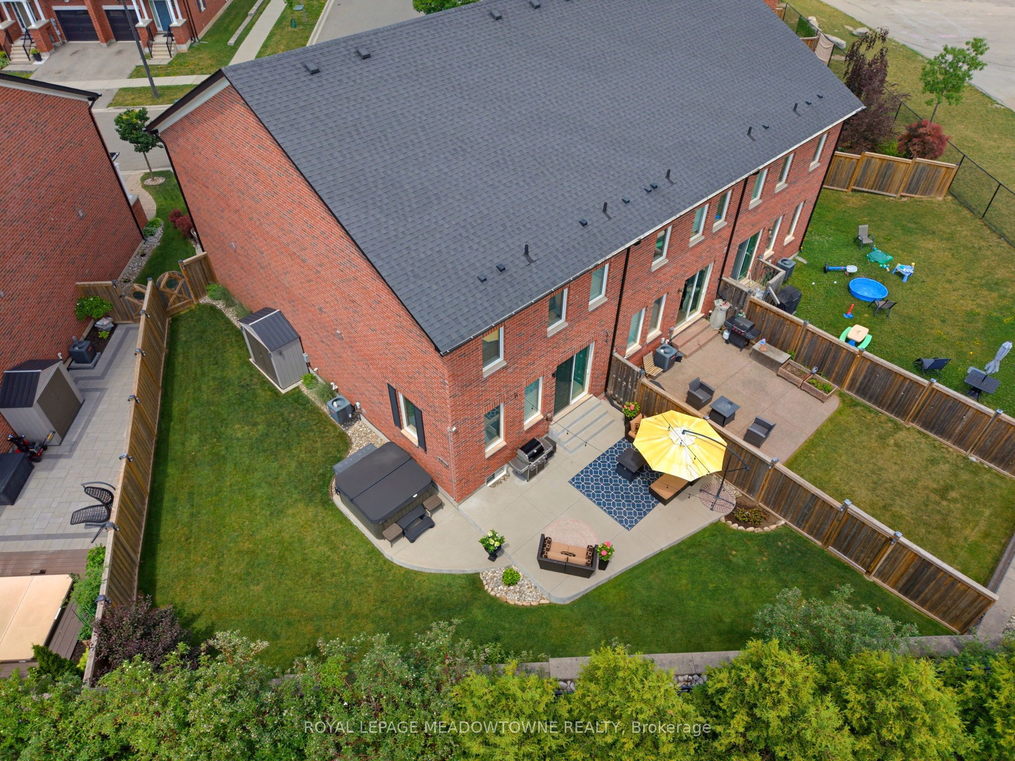 779 Banks Crescent