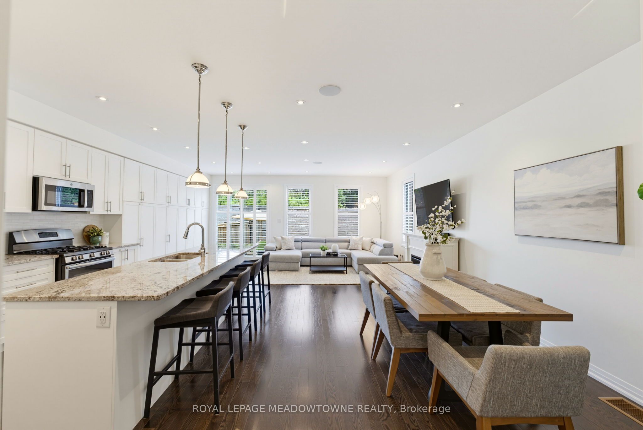 779 Banks Crescent