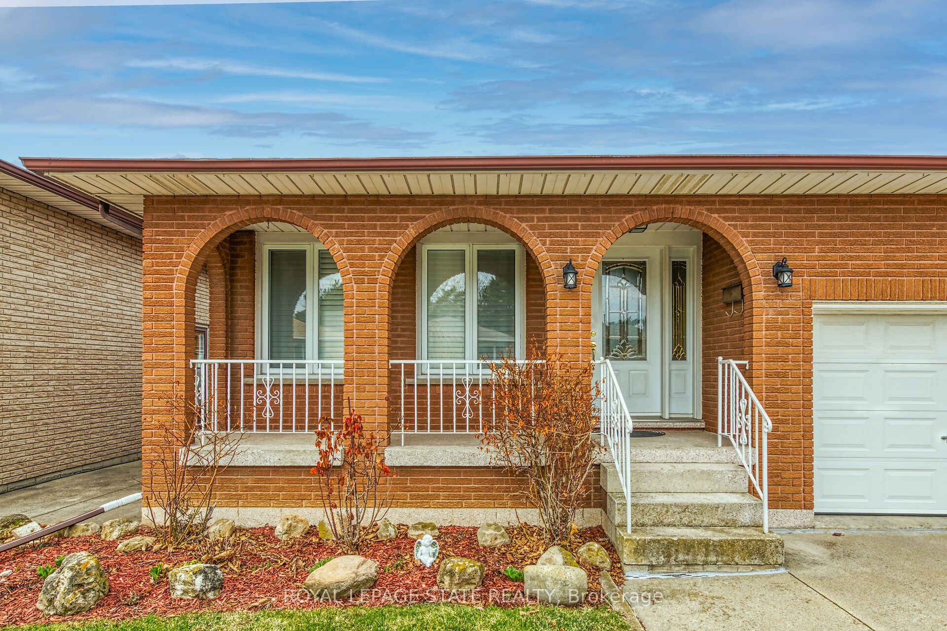 15 Fairington Crescent