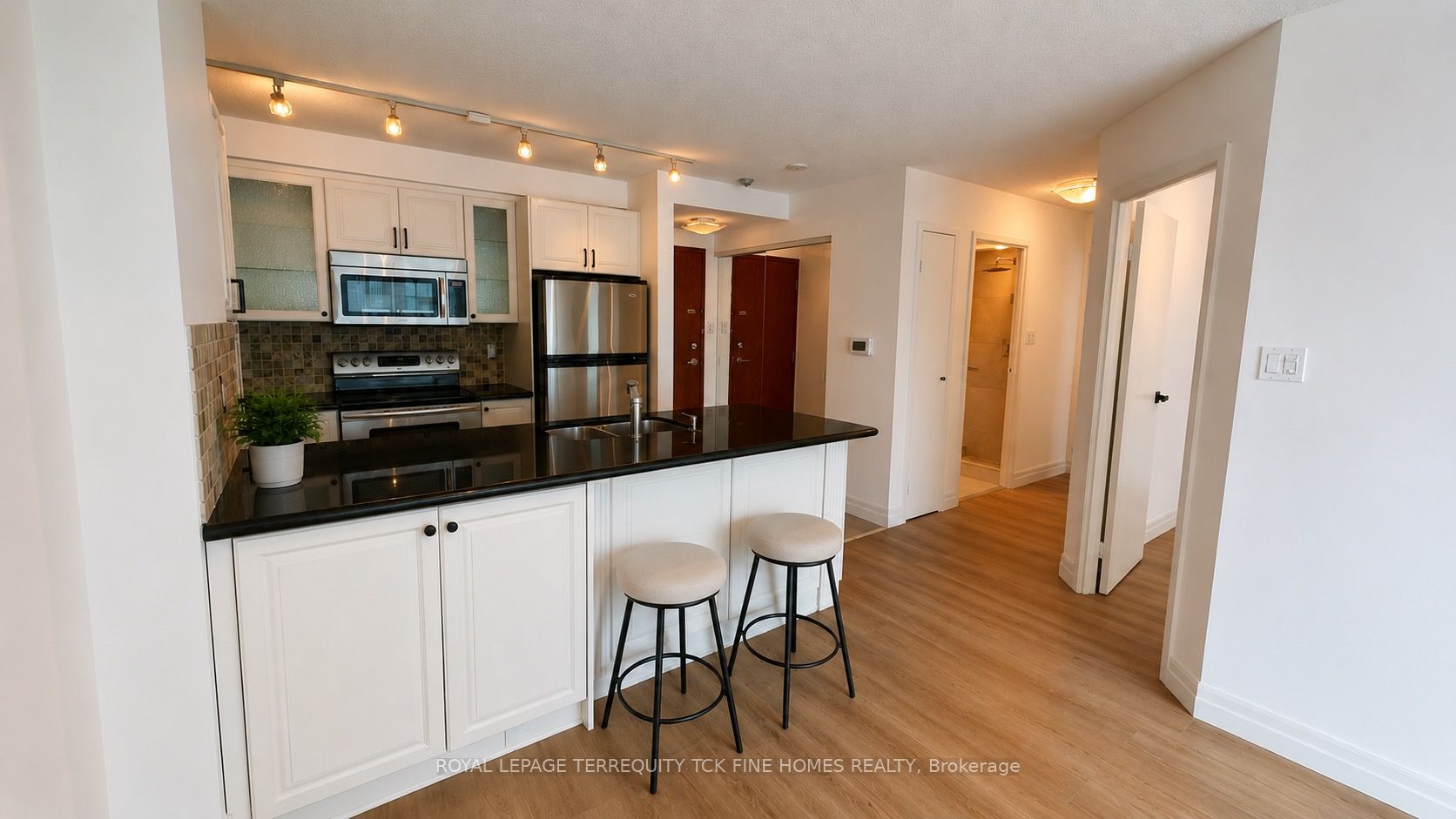 10 Yonge Street 2604