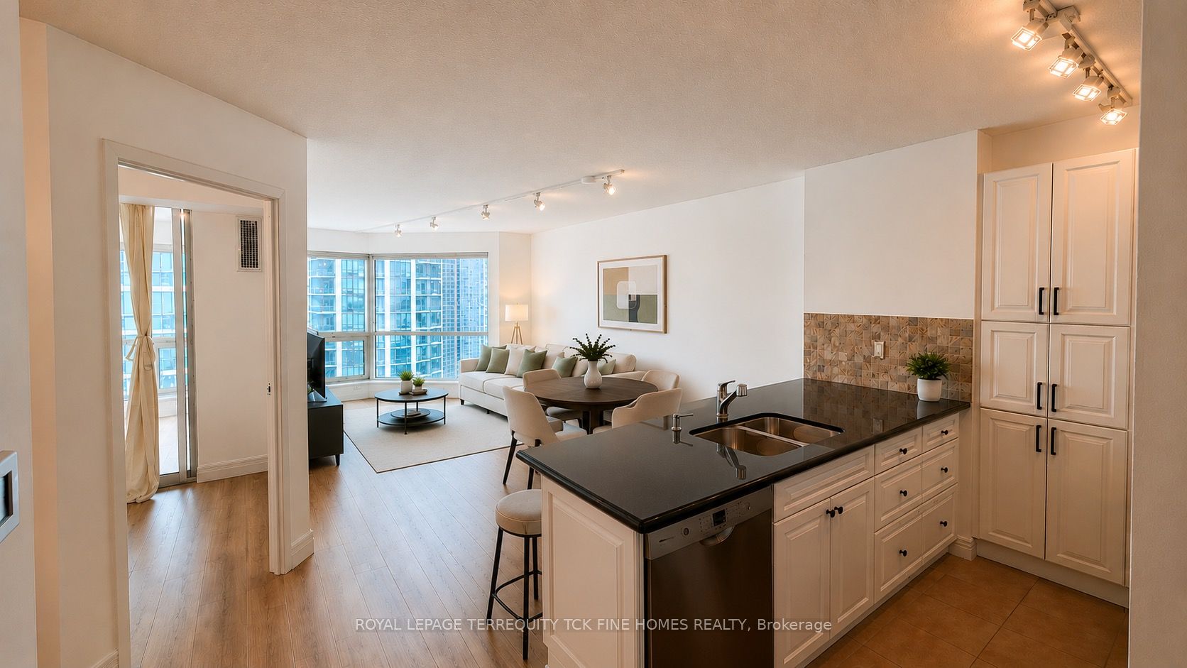 10 Yonge Street 2604